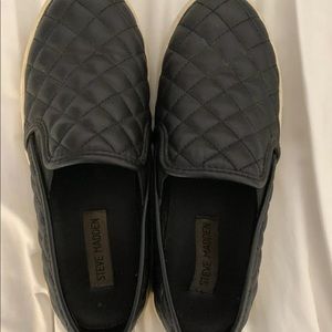 Steve Madden black slip ons